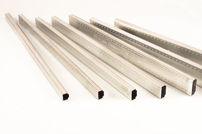 Entretoise en aluminium