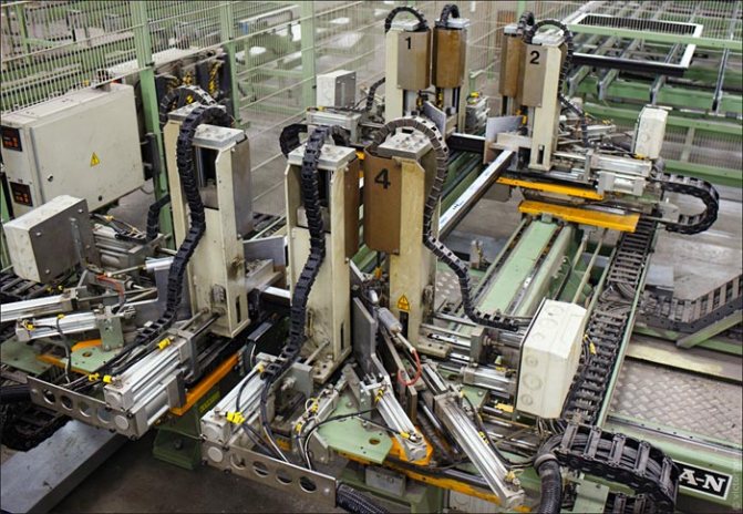 Chauffage automatique des extrémités du profilé et sa compression