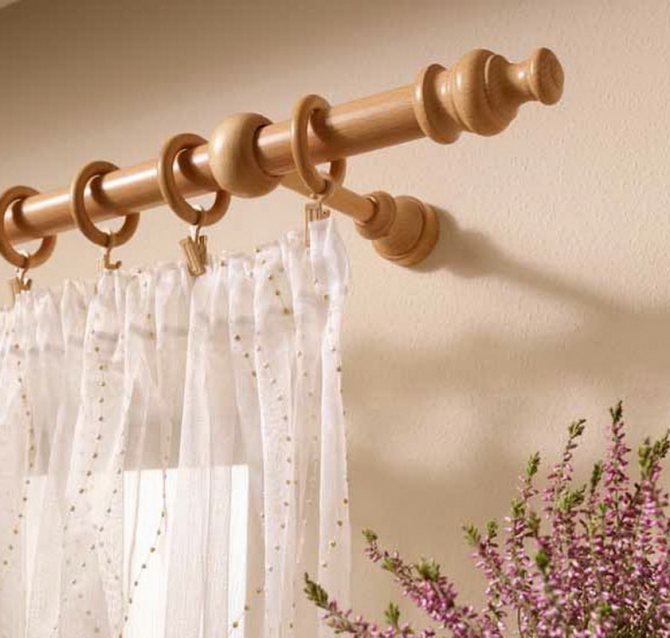 but de la corniche en bois