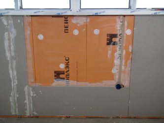 Comment coller des cloisons sèches sur Penoplex?