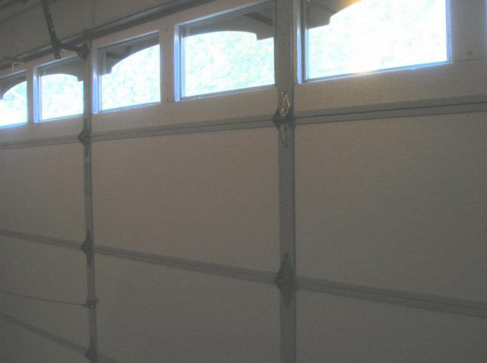 comment coller de la mousse sur du métal