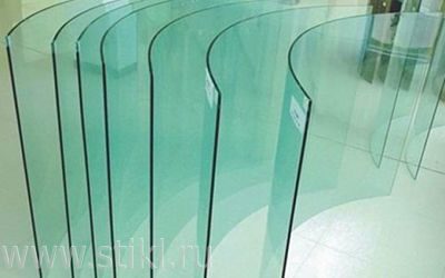 Qu'est-ce que le verre trempé: caractéristiques de production
