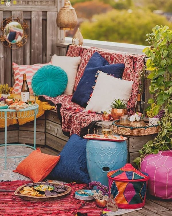 balcon intérieur design décor dans un style ethnique