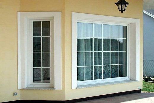 Disposition étroite en plastique décoratif