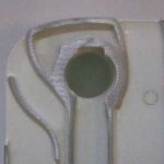 Ceci est une photo de Calidor-Super-Aleternum. On peut voir que toutes les surfaces à l'intérieur sont également recouvertes d'émail blanc translucide.