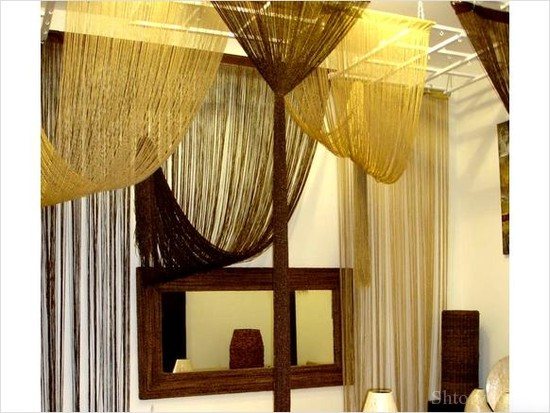 Fantasmes avec des rideaux de mousseline - nœuds, crochets, fontaines