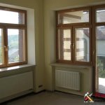 Fenêtres en bois finlandaises avec fenêtres à double vitrage