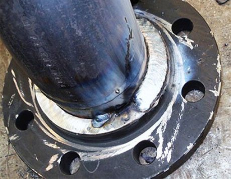 Raccord soudé à bride