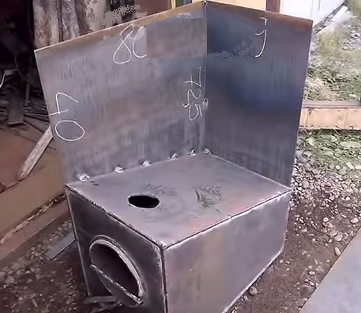 Nous formons un réservoir d'eau