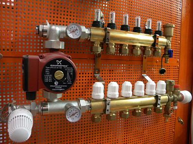 Photo - Groupe de capteurs avec débitmètres