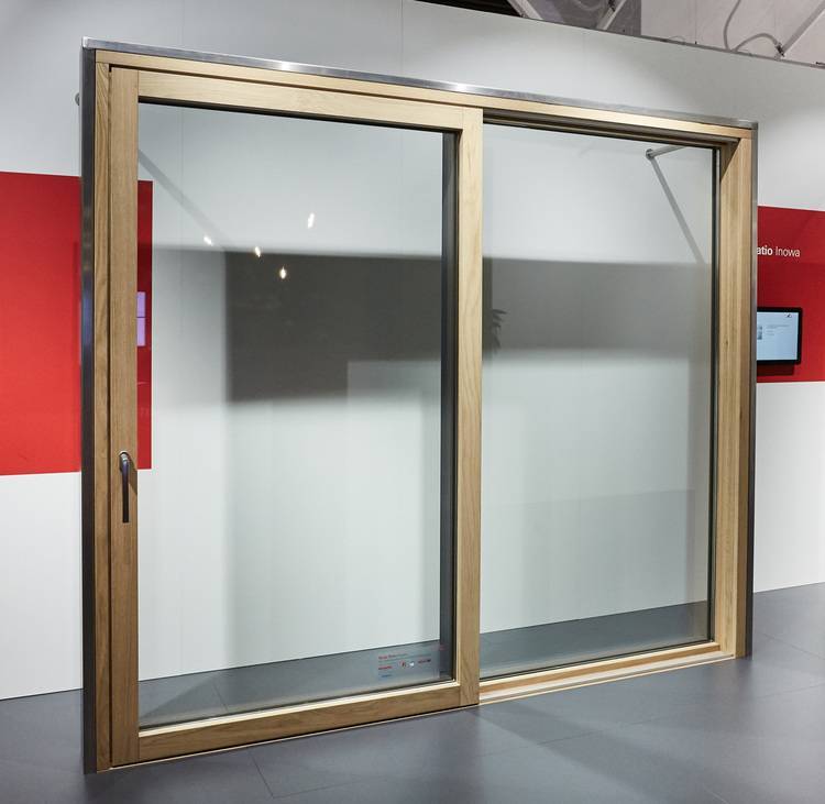 Photo: exemple de porte panoramique coulissante Roto Patio Inowa *