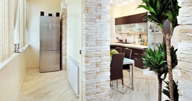 réfrigérateur sur le balcon