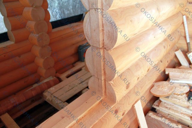 Fabrication et installation d'une bûche ronde dans une maison