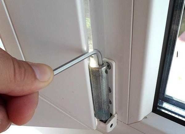 Modification de la position verticale de l'ouvrant