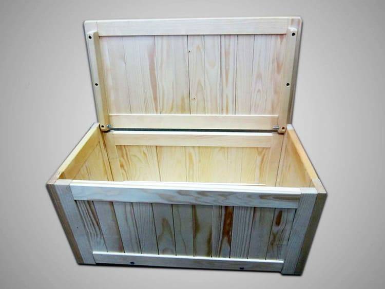 Comment conserver les légumes sur le balcon en hiver: nous fabriquons une boîte thermo avec et sans chauffage