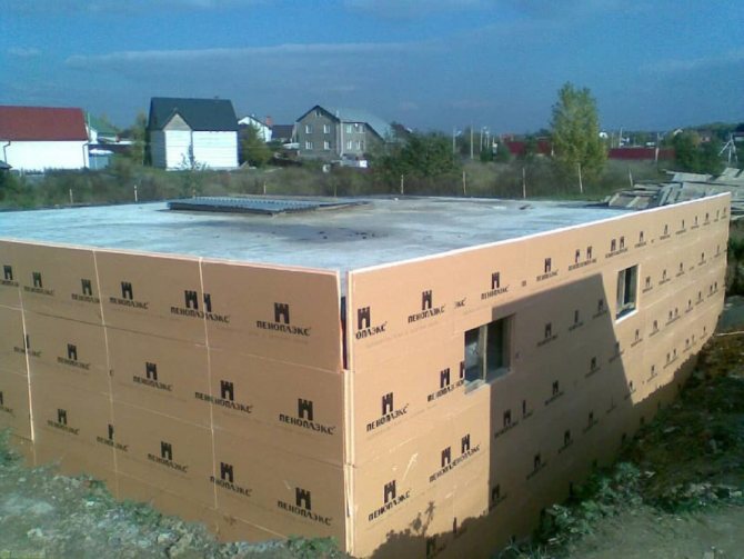 Comment et avec quoi vous pouvez isoler une baignoire de l'extérieur et de l'intérieur de vos propres mains