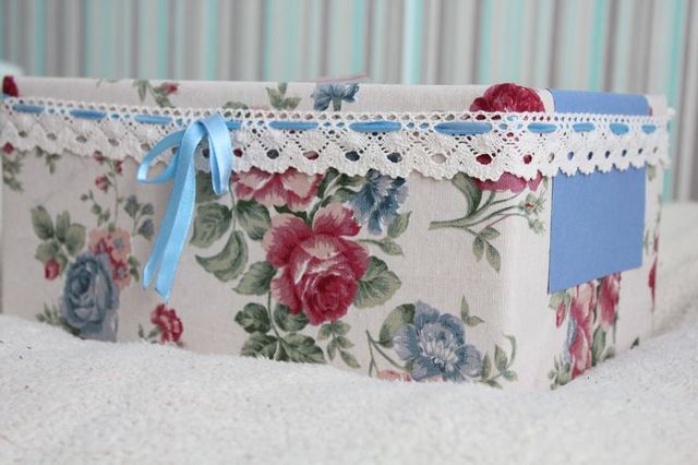 comment coller une boîte avec un chiffon