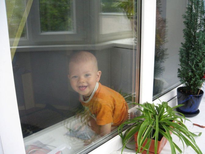 Comment ouvrir une fenêtre en plastique de l'extérieur si nécessaire