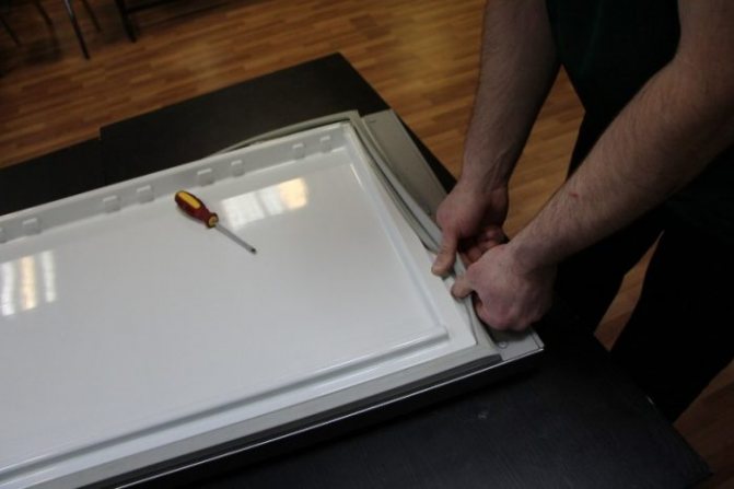 Comment choisir un joint pour le réfrigérateur: règles et recommandations