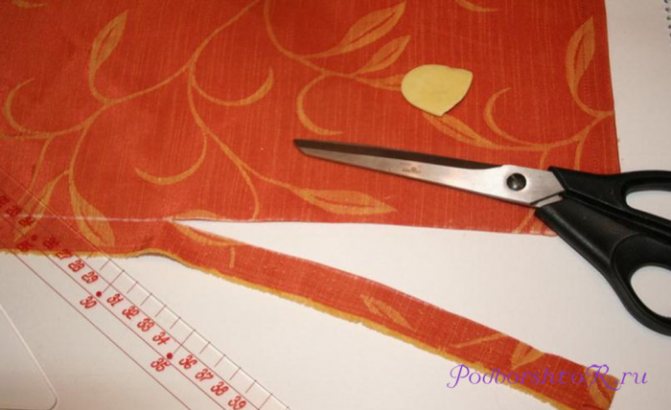 Comment ourler les rideaux avec du ruban adhésif: instructions pour les débutants