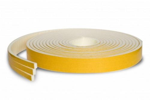 Comment bien coller le pare-vapeur sur les fenêtres en PVC? Dois-je dépenser de l'argent pour protéger les joints de fenêtre 07