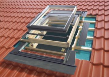 Comment contourner la fenêtre fakro avec une remise?