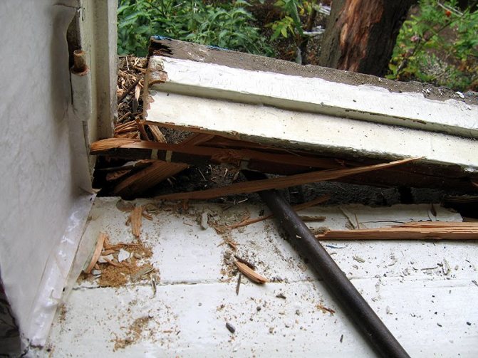 Comment démonter correctement les fenêtres en bois Démonter le cadre