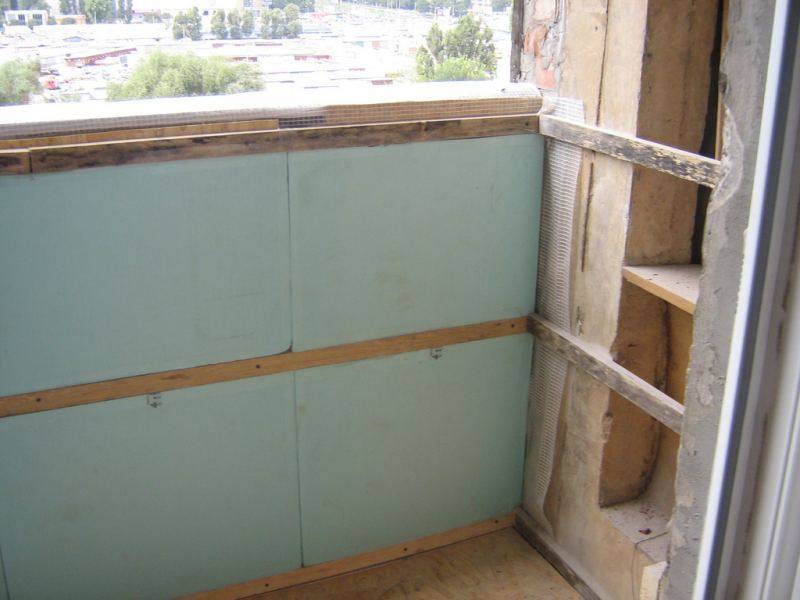 Comment isoler correctement une loggia de l'intérieur: instructions avec illustrations pour isoler une loggia de vos propres mains