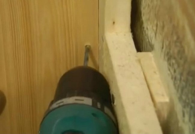 Comment clouer la doublure verticalement ou horizontalement