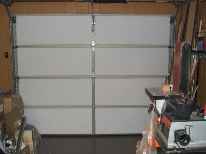 Comment coller Penoplex sur du métal