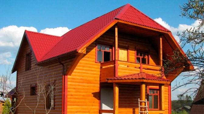 Comment faire un balcon dans une maison en bois de vos propres mains