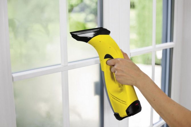 Comment prendre soin du verre d'une fenêtre en plastique