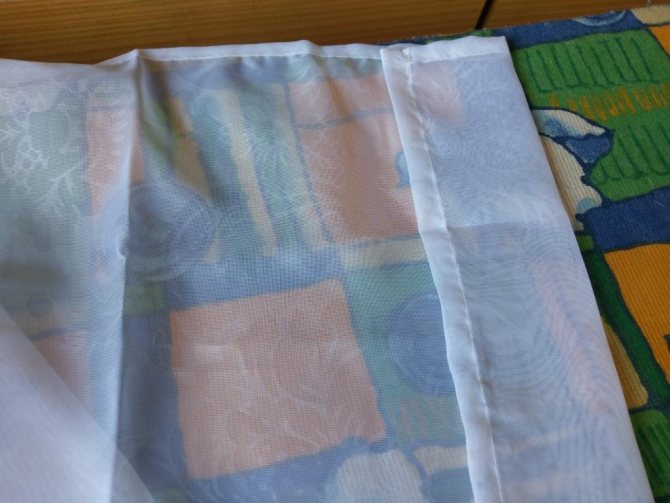 Comment raccourcir les rideaux sans couper: méthodes et recommandations