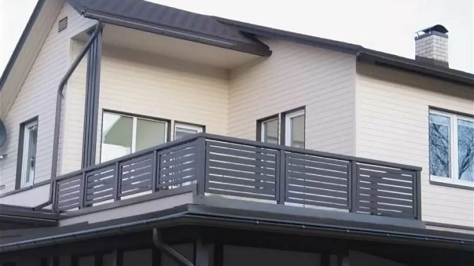 Comment installer une balustrade de balcon, types de structures et matériaux