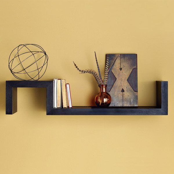 Comment installer des étagères en verre dans une niche de cloison sèche