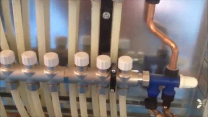 Comment expulser l'air d'un sol en eau chaude: conseils d'experts