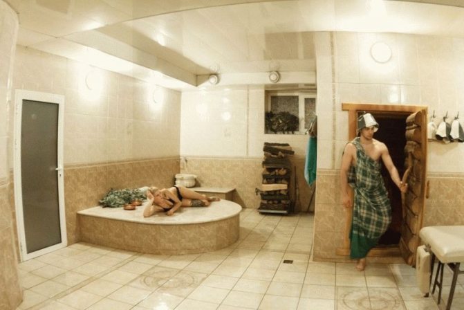 Comment fixer le revêtement au mur sans lattage