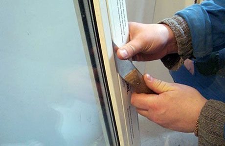 Comment remplacer soi-même une vitre dans une fenêtre en plastique: vidéo, instructions