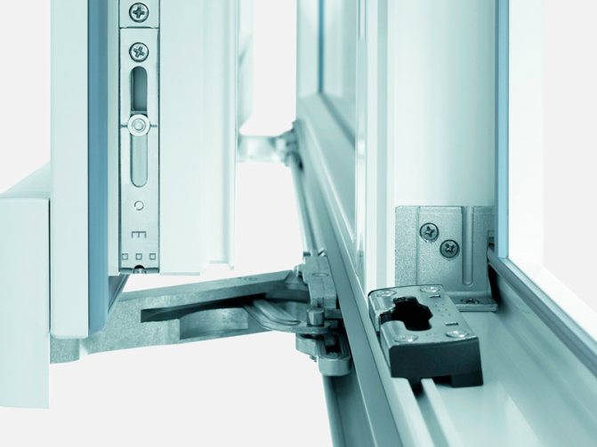 Comment protéger les fenêtres en plastique des professionnels du cambriolage