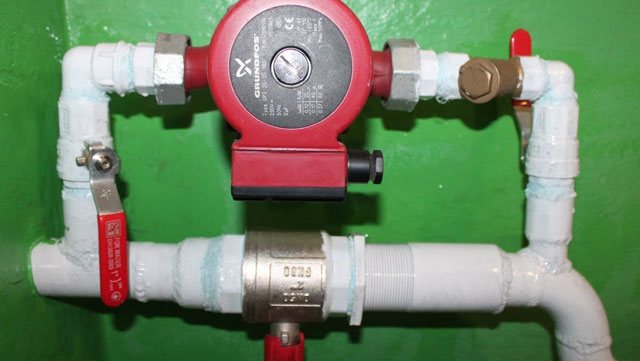 quel chauffage est meilleur qu'un tuyau ou deux tuyaux