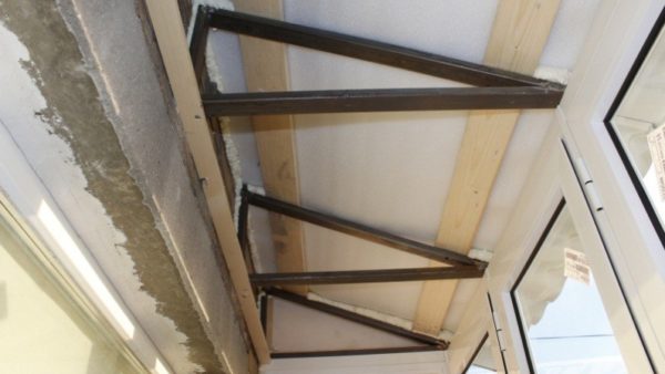 Châssis de balcon vitré