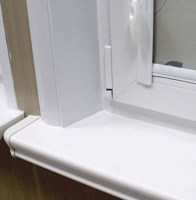 images de garniture de fenêtre en pvc