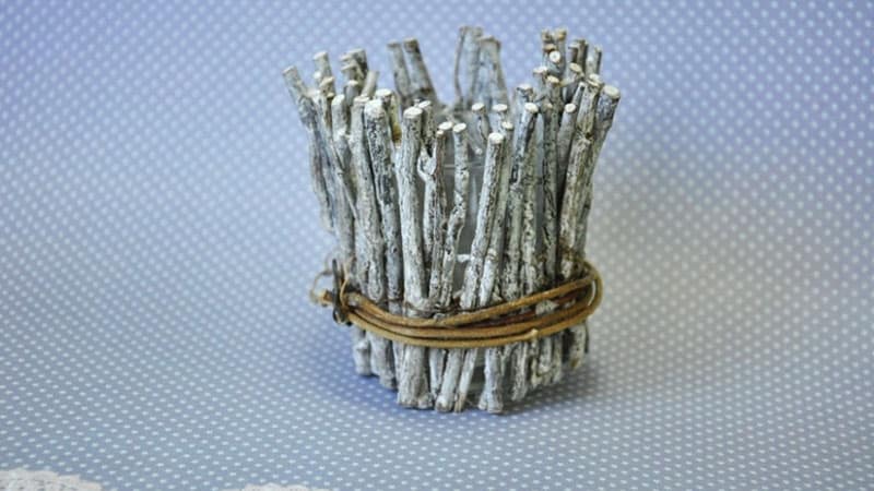 Pots à faire soi-même sur la balustrade