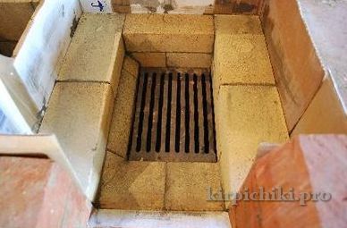 maçonnerie du poêle russe - maçonnerie de la chambre de combustion du poêle