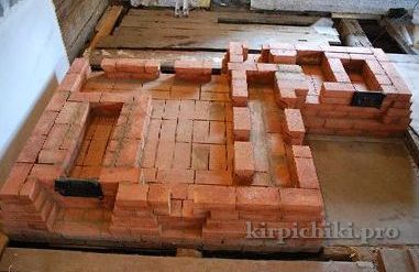 maçonnerie du poêle russe - première rangée