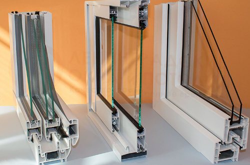 Construction de fenêtre chaleureuse