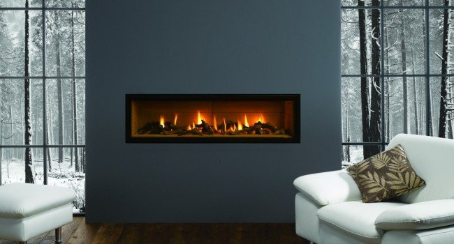 Salon intérieur contrasté dans la maison