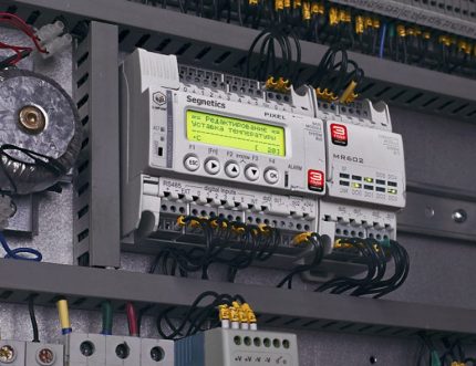 Contrôleur de microprocesseur