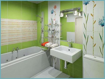 Boîte à l'intérieur de la salle de bain