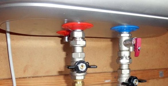 Robinets de chauffe-eau